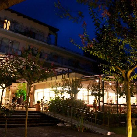 Hotel Marina Viverone Exteriér fotografie